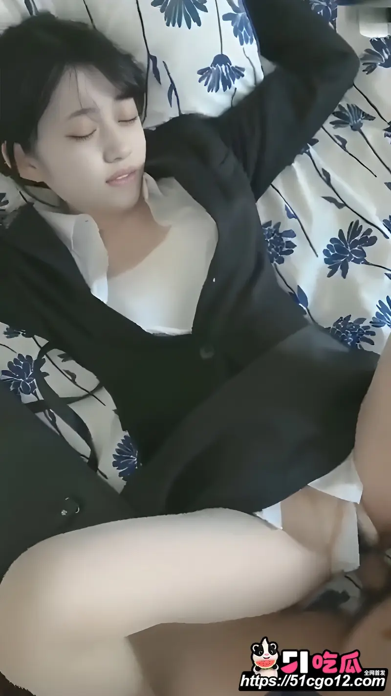 每日大赛之【无套内射大赛】第六期 欢迎各大网友来评审投稿 图2