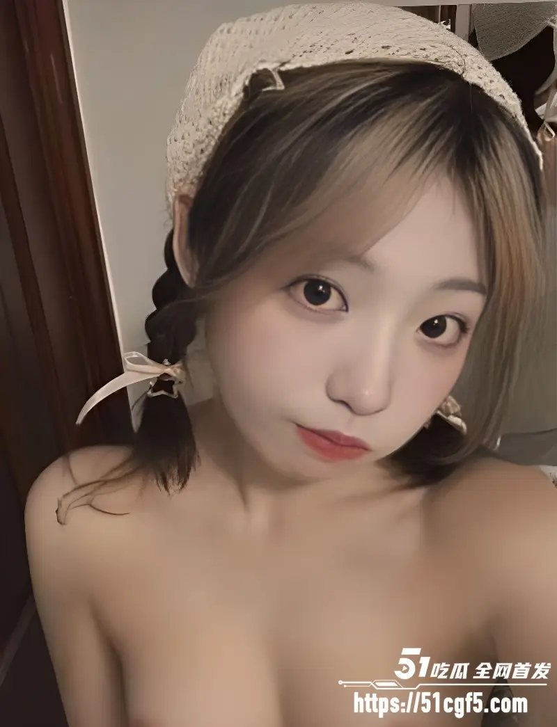 高颜值小网红 Zoey陳 早期自拍视频泄露 大奶笔挺软嫩 后入狗爬式狂操 骚到爆炸! 图4