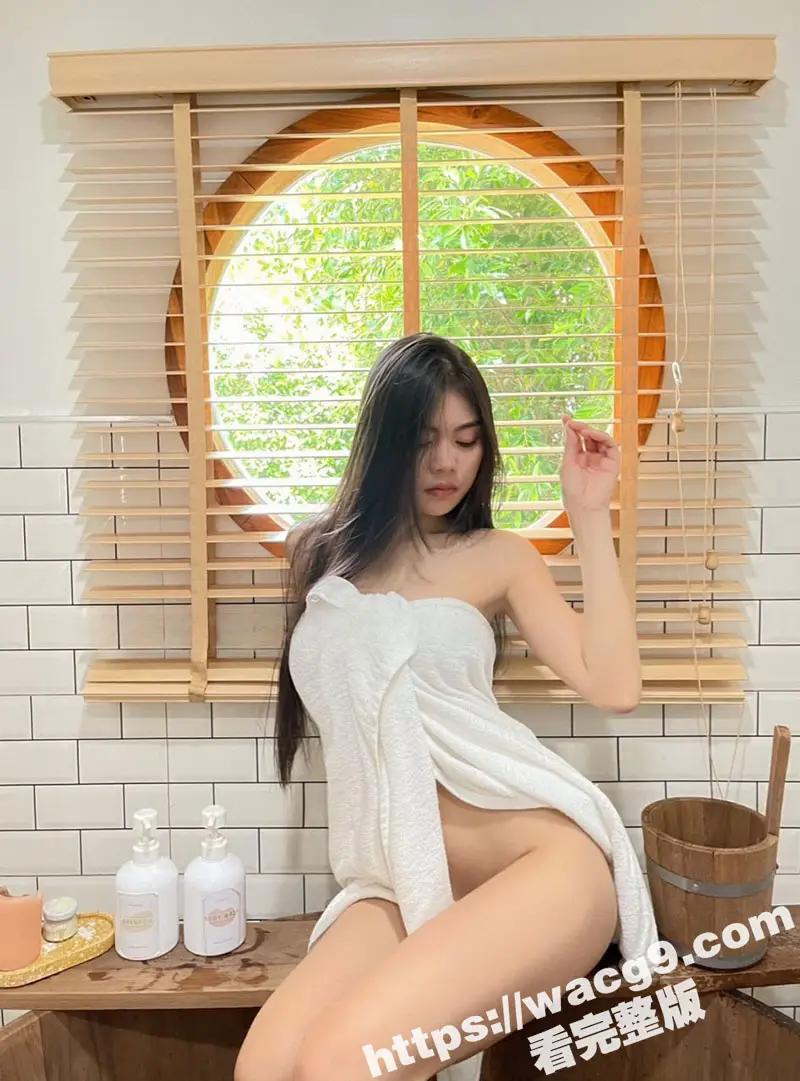 越南人气大奶网黄Am 天生媚体气质高贵 极具反差的性感女神 早期淫秽视图合集 一次性免费看 图2