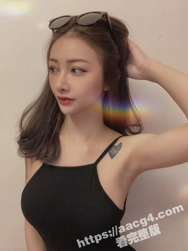 富二代重金约炮25岁极品女神 超高颜值圆润美乳 火辣身材御姐气质十足 完整版视频全网独家曝光 图3