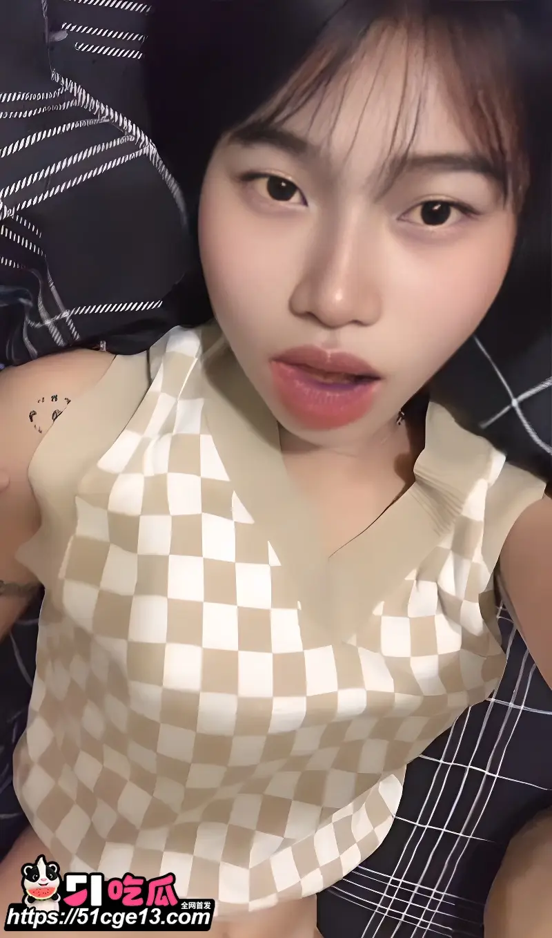 推特约炮大神 与纹身学生妹性爱视频 口技一流全程超配合 对镜自拍被爆操到高潮不断 图1