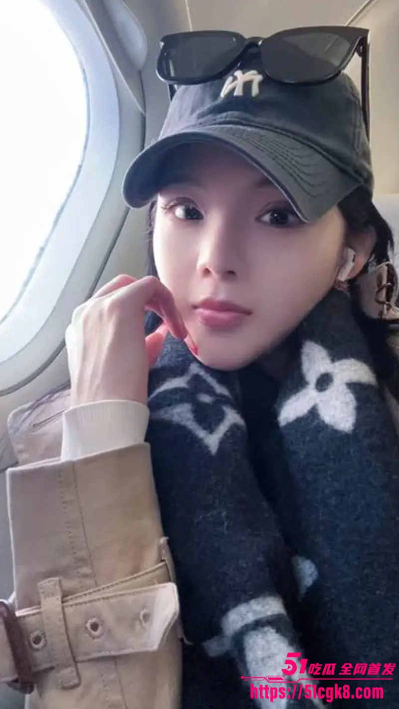 快手极品网红 诺baby 与榜一大哥裸聊视频流出 豪乳傲然翘臀摇曳 粉嫩蜜穴怼镜特写！ 图3