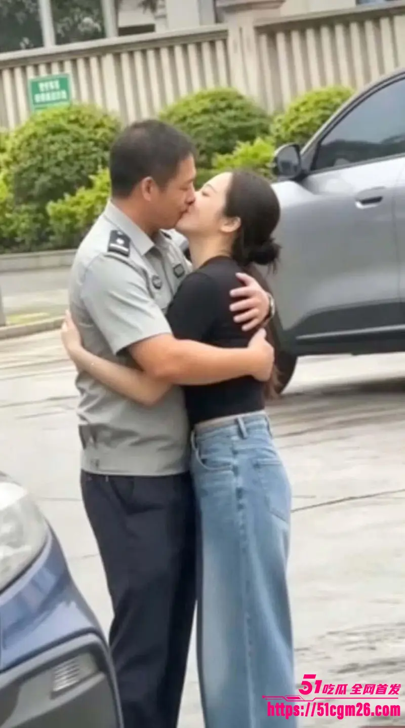 福建三明永安发生打人事件 女司机遭保安现场掌掴 场面激烈引发众人围观 图9