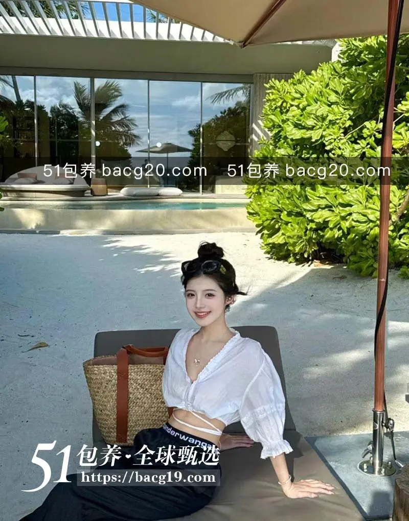 51包养 高端私人定制 | CQ022702 重庆在读大奶艺术生 质量保真 假一赔十 图2