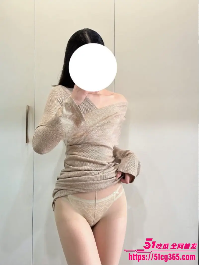 九头身巨乳翘臀孕妇 挺着大肚子被后入猛猛打桩 精液灌满骚穴视频流出！ 图5