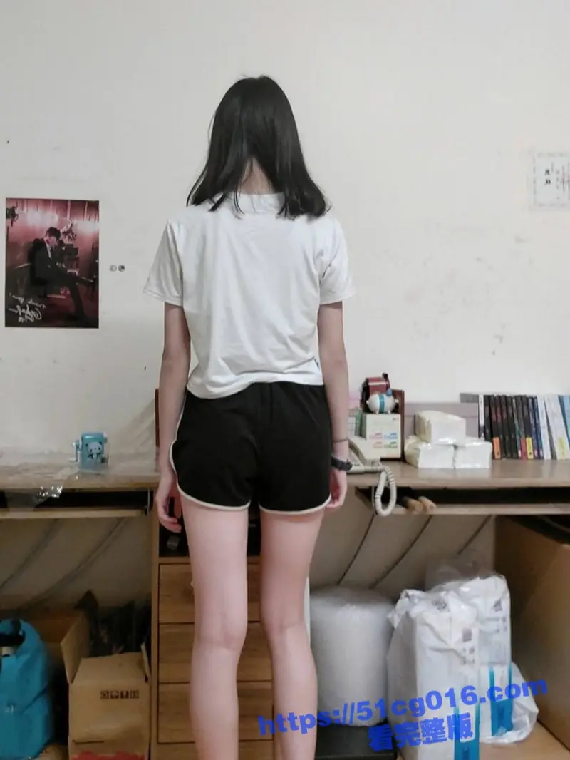 今日换口味!来个高颜值反差台妹 奶子十分坚挺 腰也够细 大尺度露脸私拍 图10