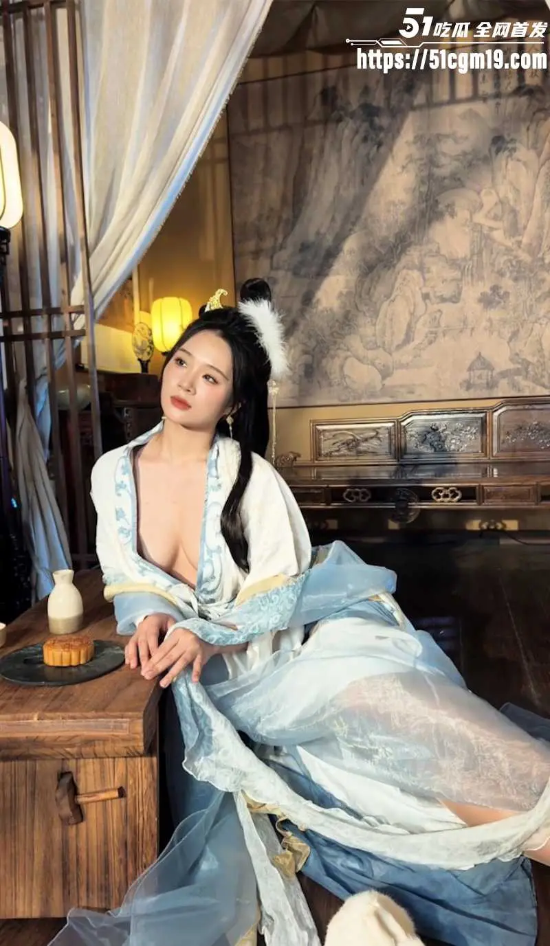 国风女神 南乔 cos古装美女 无内肉丝配血滴子 如若天仙下凡却极致放荡！ 图1