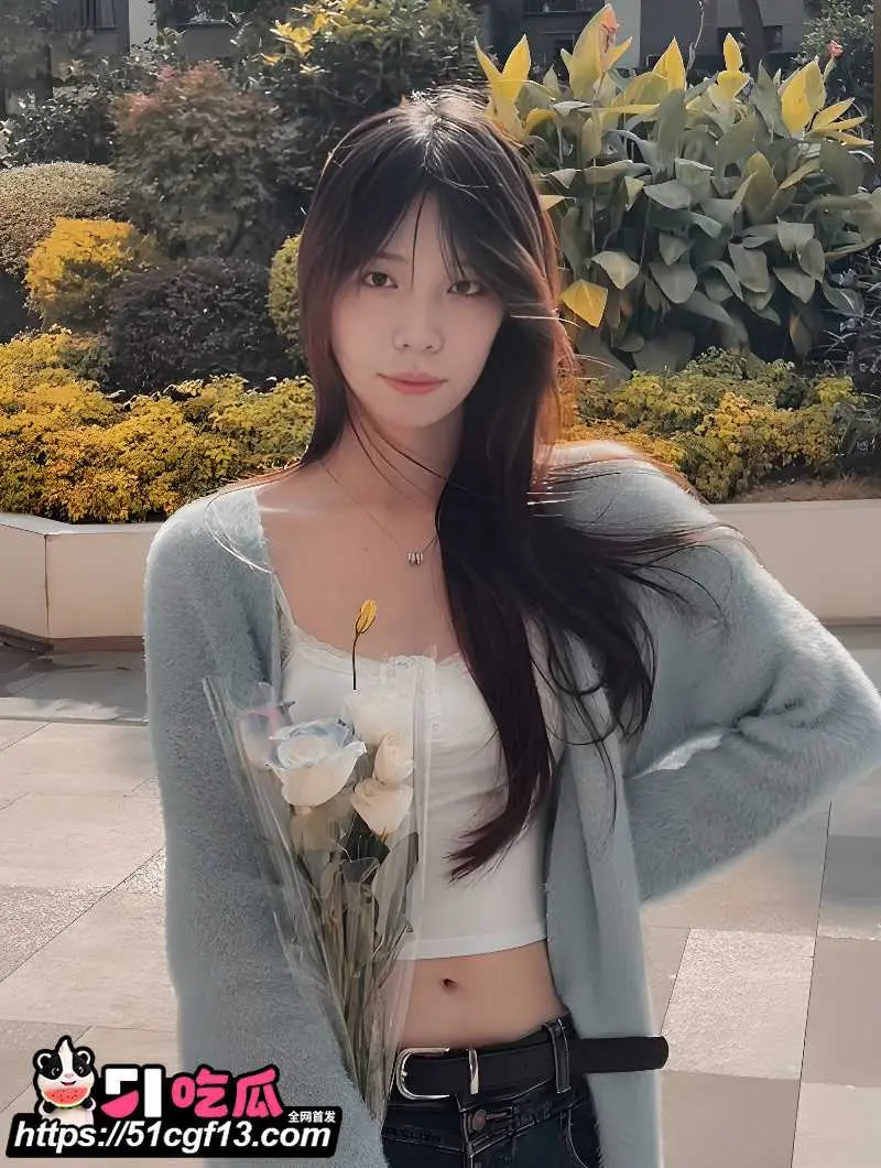 网友曝光 广东骚货前女友 足交技艺一流 身着开档丝袜 柔软足底抚慰肉棒 图1