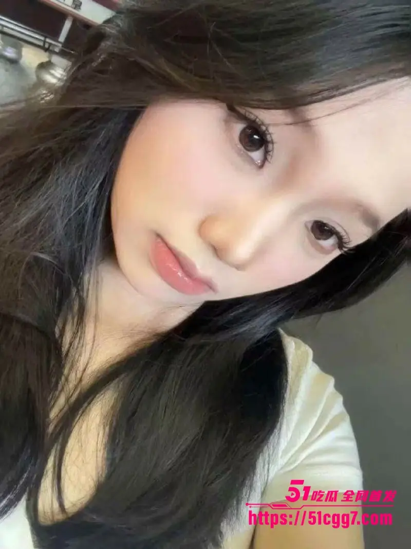 北京海淀区 王如琴 男友泄密高清原版性爱视频 全程露脸被操到翻白眼 浪叫求内射 十分炸裂! 图1