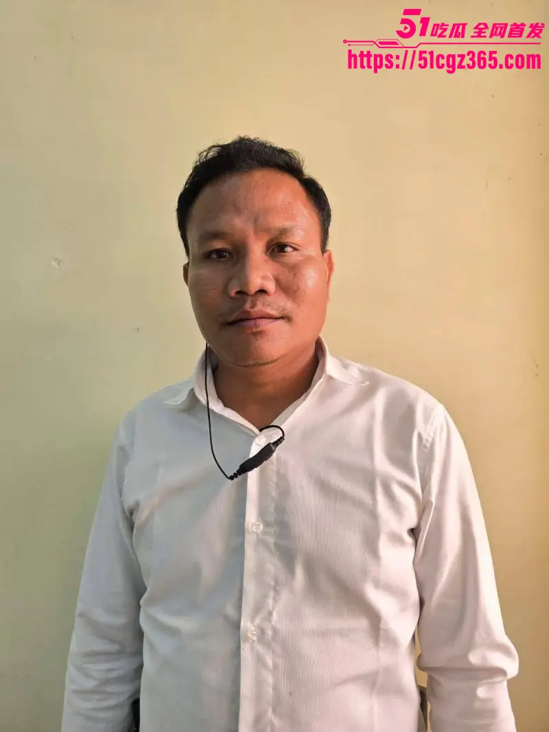 柬埔寨劫法场现场视频!黑衣大嫂一人一枪为爱冲锋 单枪匹马勇闯法场救男人 情深意重轰动全网! 图16