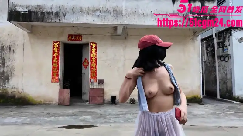 户外露出博主 cikaimoon 把户外当成私人游乐场所 薄纱半奶身材尽显 暴露天性 图4