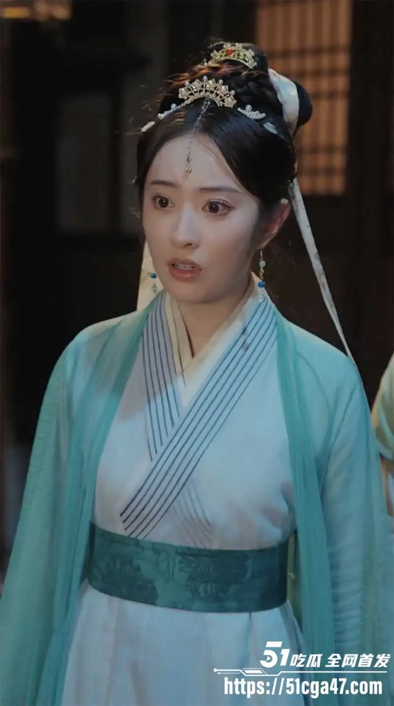 每日短剧《一曲剑魂破九州》铸琴大师安大携剑隐匿江湖 为驱倭定乱长公主柳韵请他出山 一路斩奸除恶 谱写传奇! 图2
