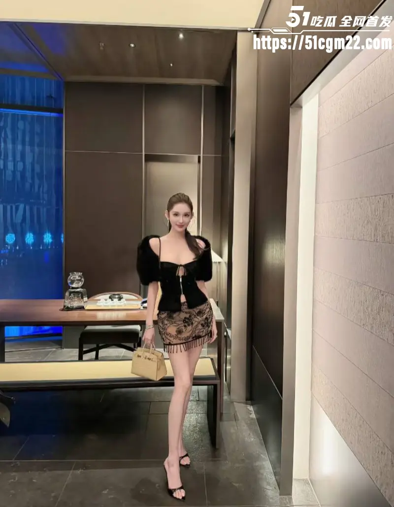 东莞百亿首富 张寓帅 包养花三三痴情张天爱 女主播心生醋意约炮泄欲 豪门大戏引爆全网! 图5