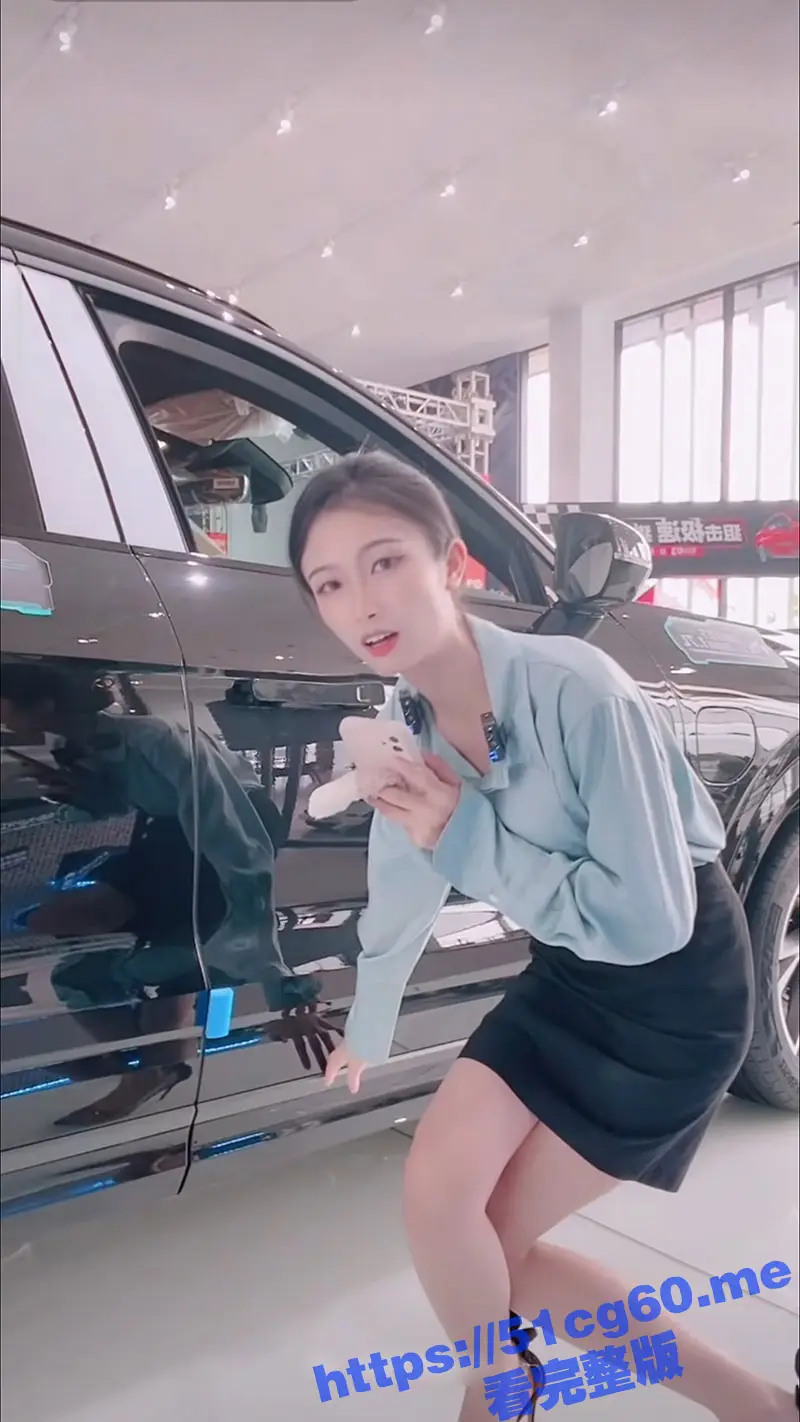梦杰的眼镜骚母狗直播卖车啦!东莞虎门金瑞达领克 女销售塞跳蛋直播讲车 这是被人遥控了吧! 图5