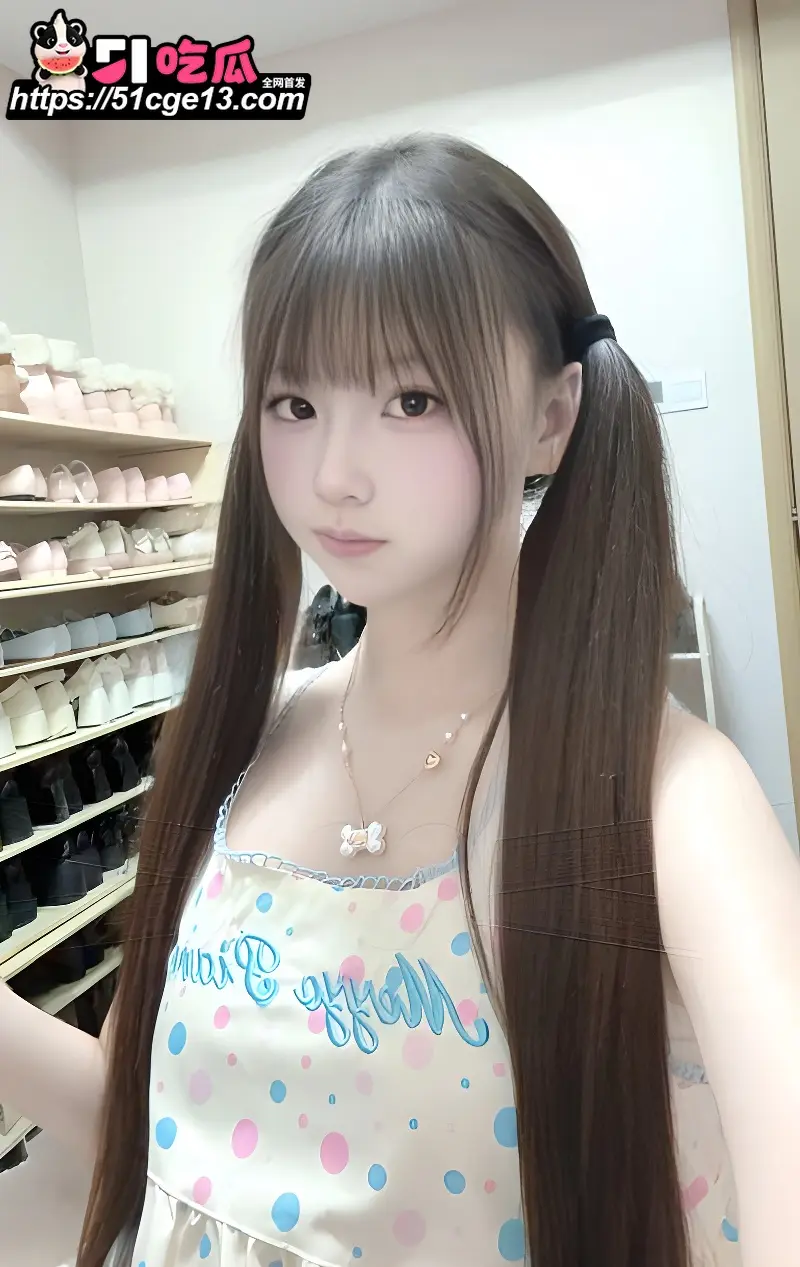 那些年操过的咯咯哒 郑州嫩妹 妮妮 刚成年超级水嫩 女上骑乘被顶到湿透! 图2