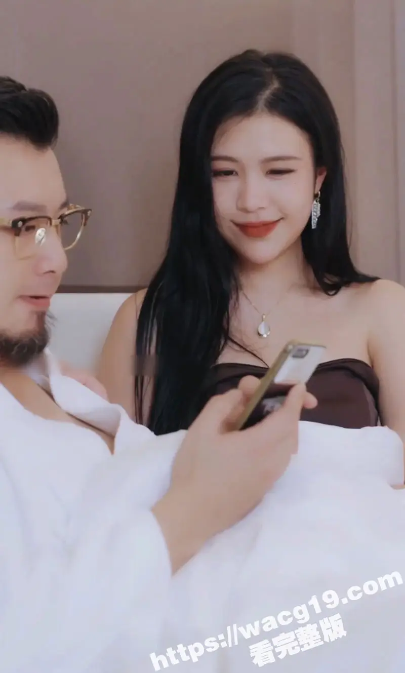 国产热门狗血擦边剧翻手为云合集版 底层销售小子身怀绝技征服各路富婆翻身上岸做大佬 图5