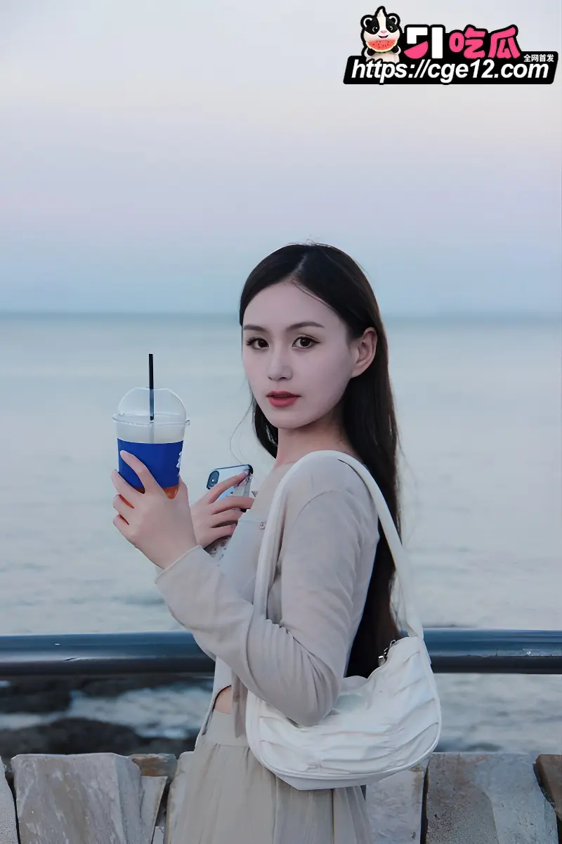 颜值嫩妹与金主性爱视频 颜值爆表身材性感 身着开档黑丝打桩爆操 高潮娇喘不断 图2
