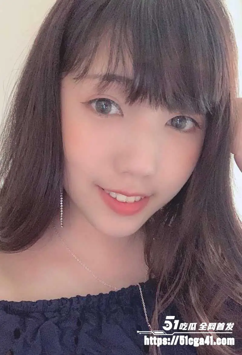 清纯反差少女 不雅视频被前男友曝光流出 身材火辣淫劲十足 揉穴自慰露脸口交 主动骑乘表情超淫！ 图1