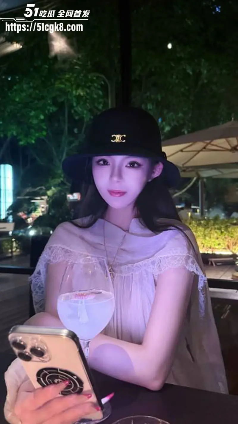快手极品网红 诺baby 与榜一大哥裸聊视频流出 豪乳傲然翘臀摇曳 粉嫩蜜穴怼镜特写！ 图4