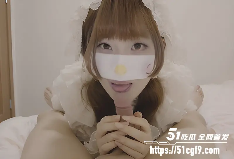 洛丽塔少女 水绪奈奈 田间发情诱惑主人 足交深喉被无套内射 舔净残精反差拉满 图4