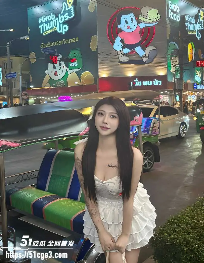 花臂小网美 肉包 早期与男友性爱私拍 床上表现十分骚浪 胸口纹身锁定身份！ 图3