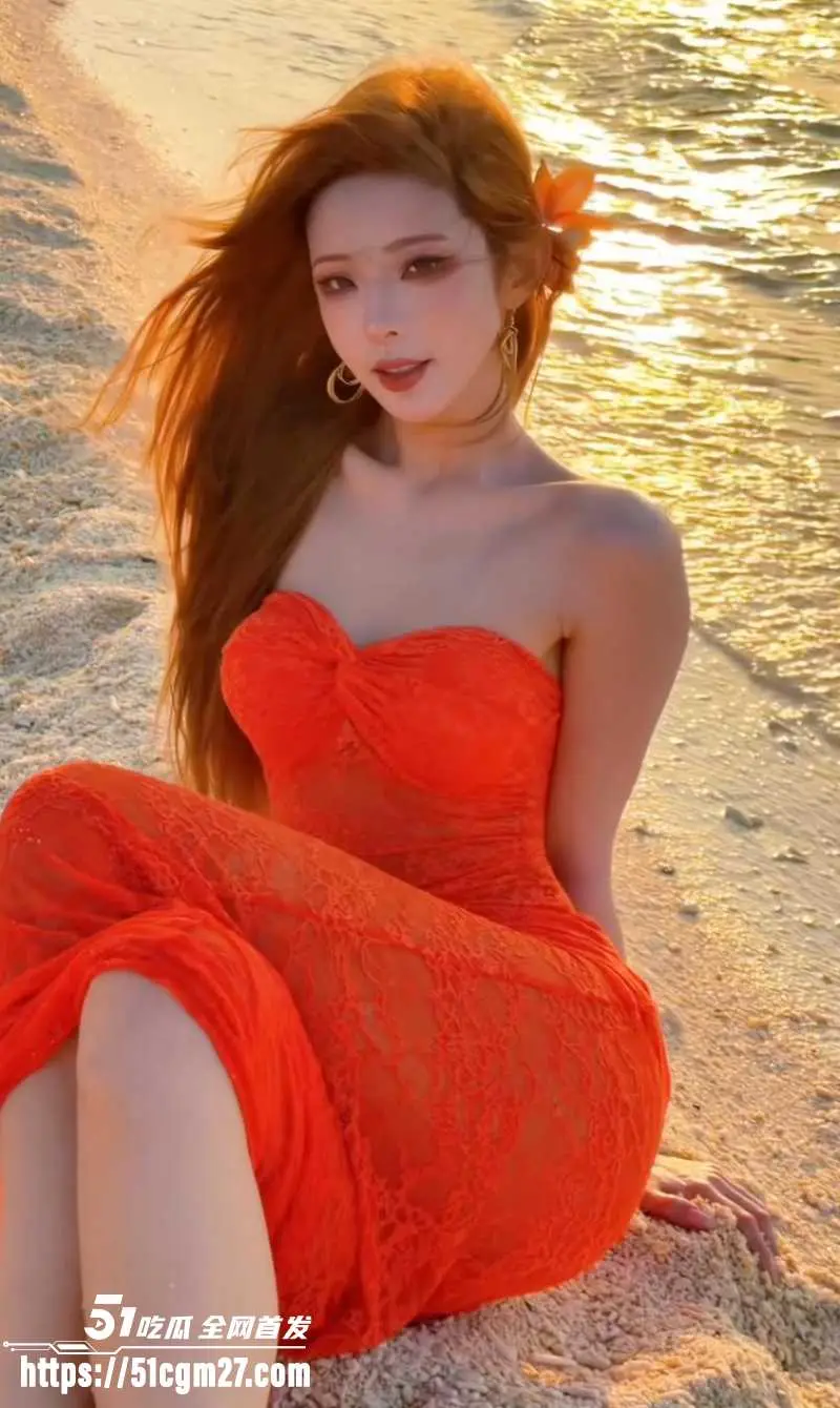 抖音网红御姐 原天夕子 被扒早期陈小喵福利姬身份 OL黑丝露脸写真火爆全网! 图2