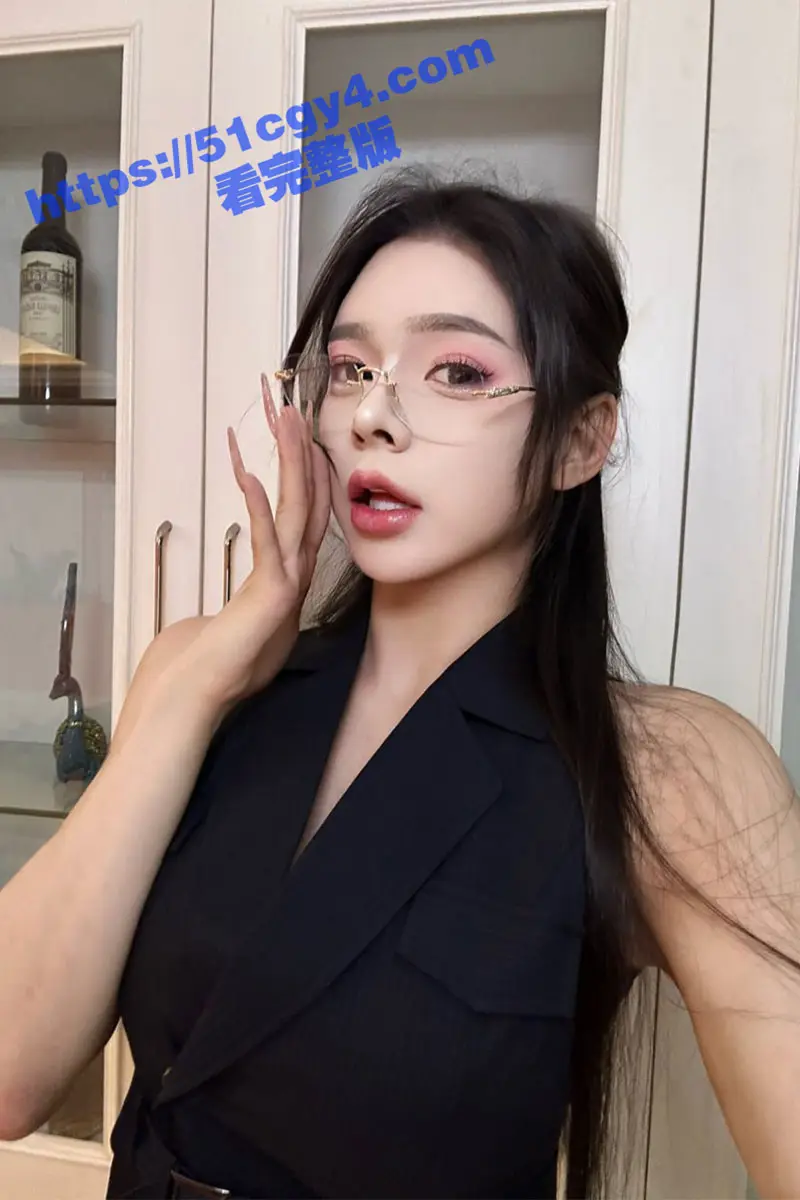 哈尔滨极品Ts 潘宁 细腰长腿大奶子小美妖美拍合集 边爆菊边撸管骚贱至极! 图10