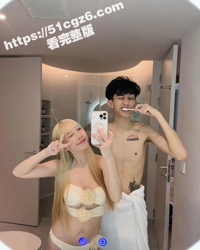 泰国网红情侣 highsstn 最新情侣私拍流出 高颜值大奶尤物 和瘦猴男友做爱自拍 激情吃鸡淫荡至极 图3