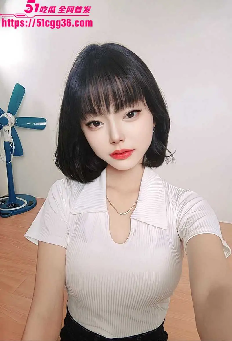 菲律宾清纯少女 不雅视频 甜欲超美露出自拍 高劈双腿揉逼自慰 被无套爆操 怼拍肉棒抽插小穴! 图1