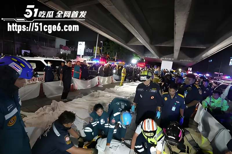 泰国曼谷拉泡绒啤酒酒吧 突发大火 27人遇难尸体成群 火势凶猛实属罕见! 图5