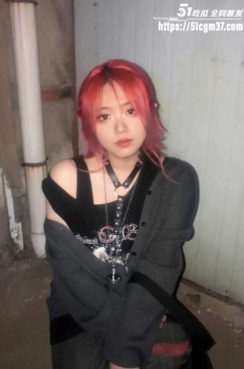 网红情侣 冰冻大狗 声讨男友聊骚多名女孩 怒爆完整证据链与小三的不雅视频! 图3