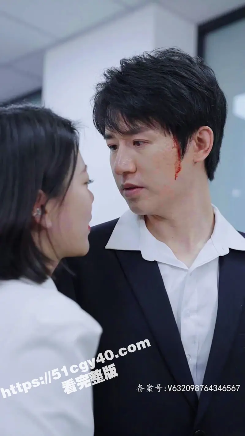 擦边短剧《朝九晚六》职场新星破解潜规则 智斗毒舌上司与恶毒嫂子! 图2