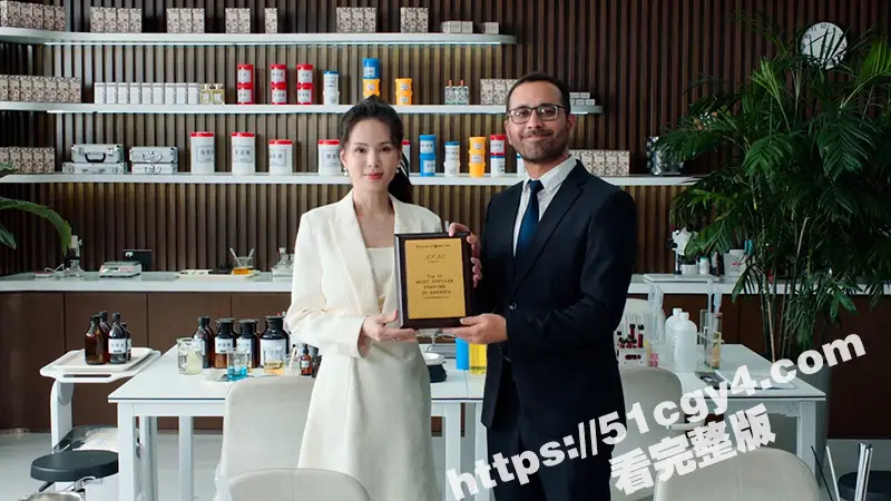 每日短剧《午后玫瑰》59岁李若彤短剧收视率力压同时段电视剧 继出演小龙女后再度荧屏高光! 图3