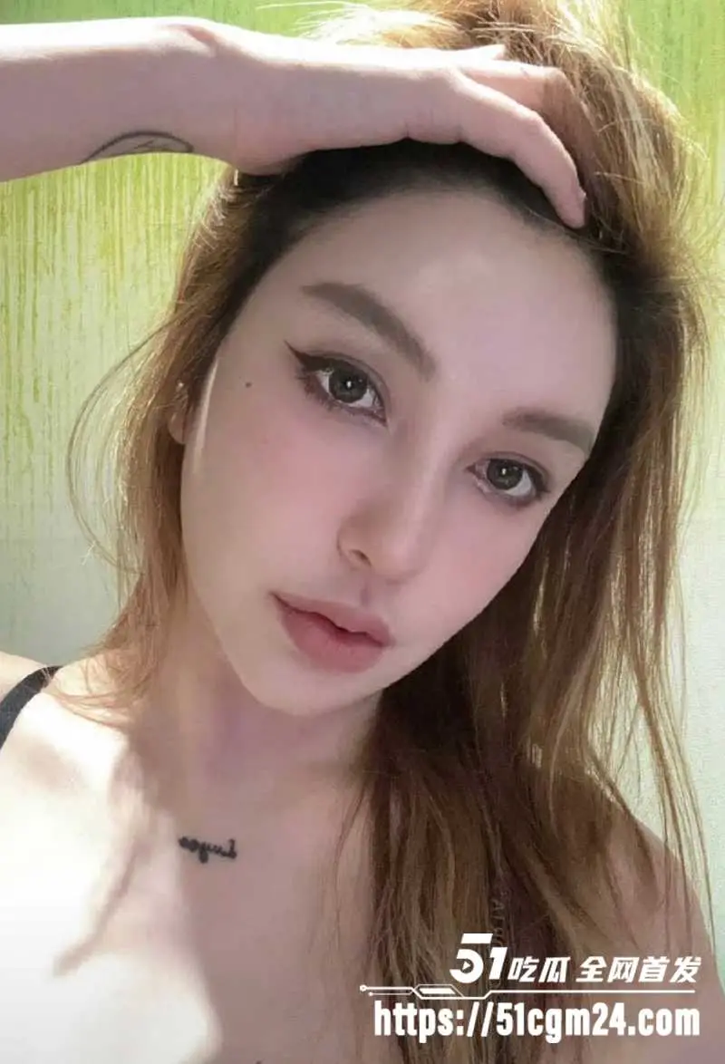 十年恩怨大反转 李雨桐实名举报不成 反因直播泄露薛之谦隐私被拘10天 图2