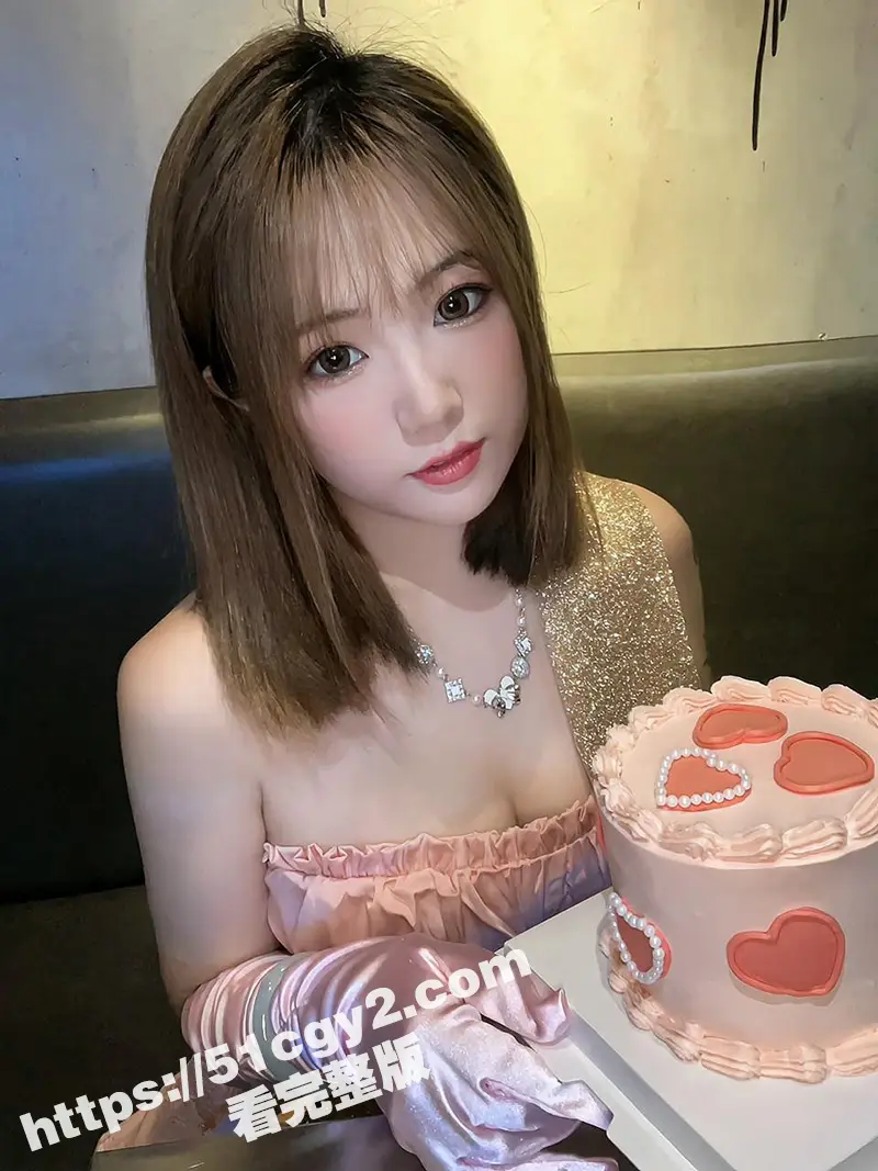 抖音20W粉丝女网红 华华华酱 与榜一大哥罗总车震翻车 被抓时连裤子都没提起 名场面视频曝光！ 图12