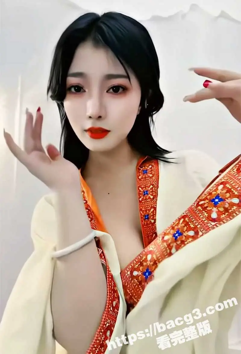 高校舞蹈系校花 杨晓华 古风骚舞系列合集 大奶肥臀搔首弄姿 妖娆裸舞撩人心扉 反差感爆棚 图2