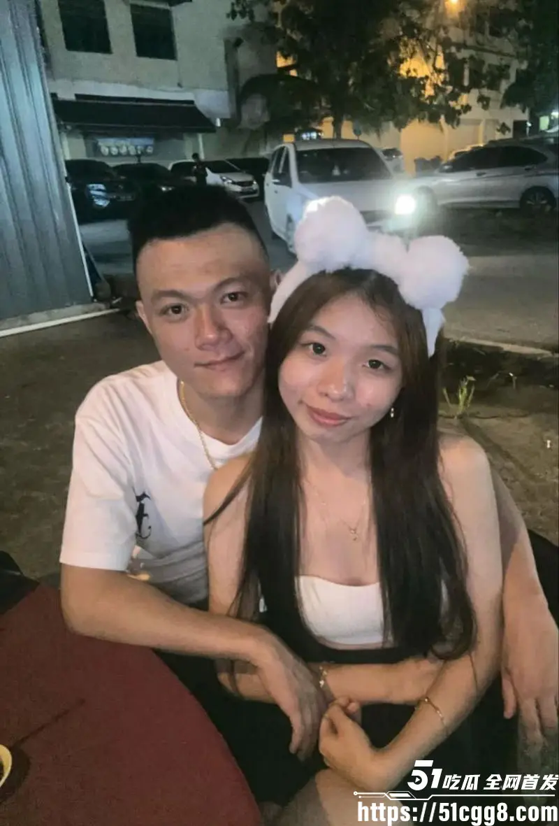 马来西亚日里 大学生载女学生开房 前先躲车里肛塞后入狂干 巧遇巡警敲窗当场吓尿 大尺度性爱视频流出！ 图4