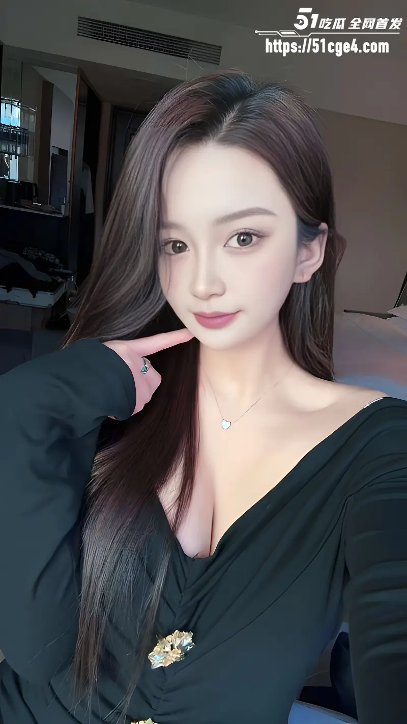 约炮大神 我的枪好长 3p再约大二桃子 轮流开发黑丝母狗 猛干一小时 ! 图3
