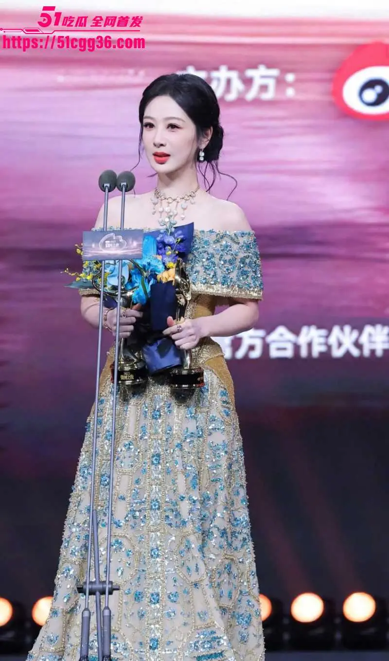 2026年微博之夜全网瞩目 全明星阵容齐聚多位女神 气妖艳质令无数粉丝为之疯狂! 图28
