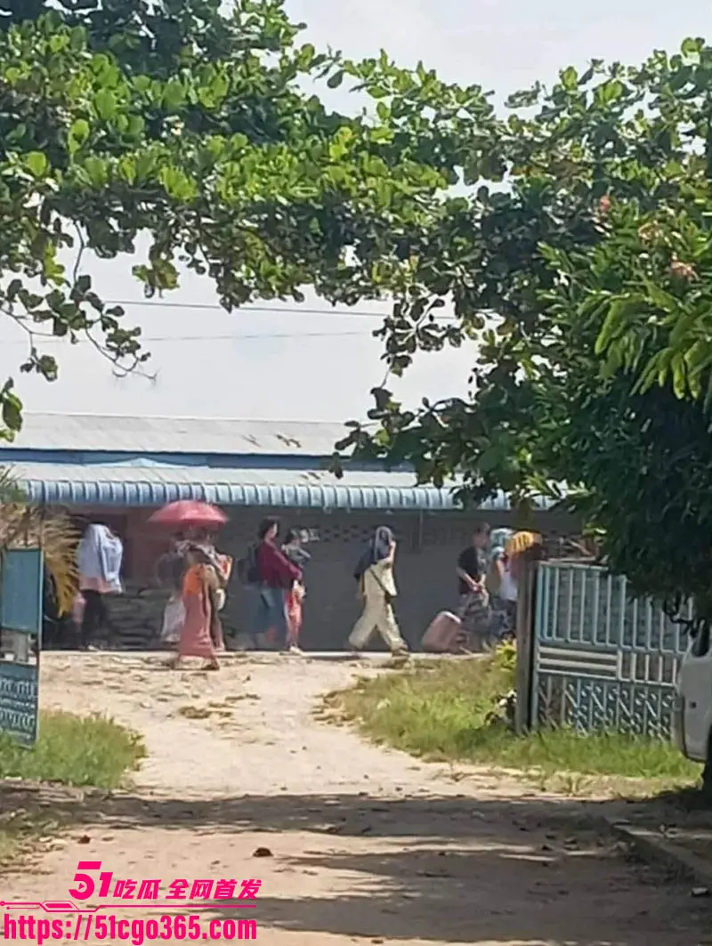 缅甸政府军突袭KK园区 2198人被控30套星链查获 园区大逃亡700人涌泰国 7名女子被骗入园区内卖淫视频曝光! 图5