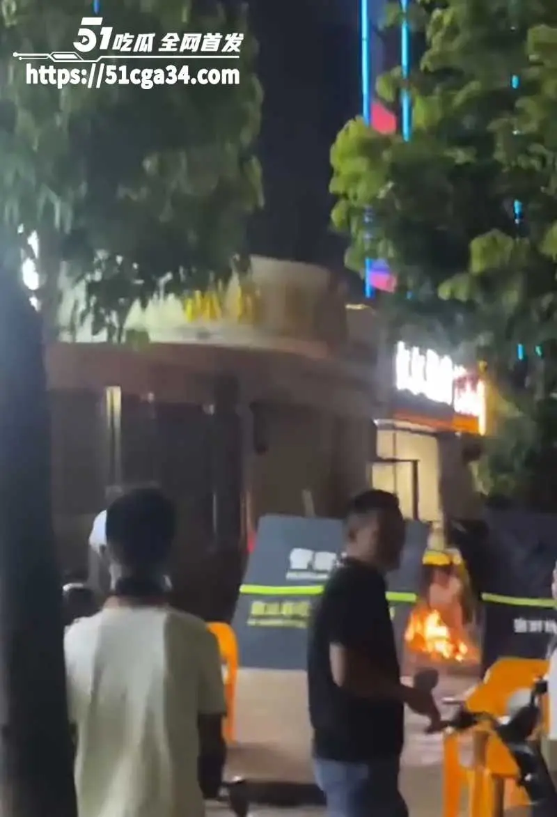 牡丹花下死做鬼也风流!广东男子酒后按摩打飞机猝死 次日清晨才被发现! 图3