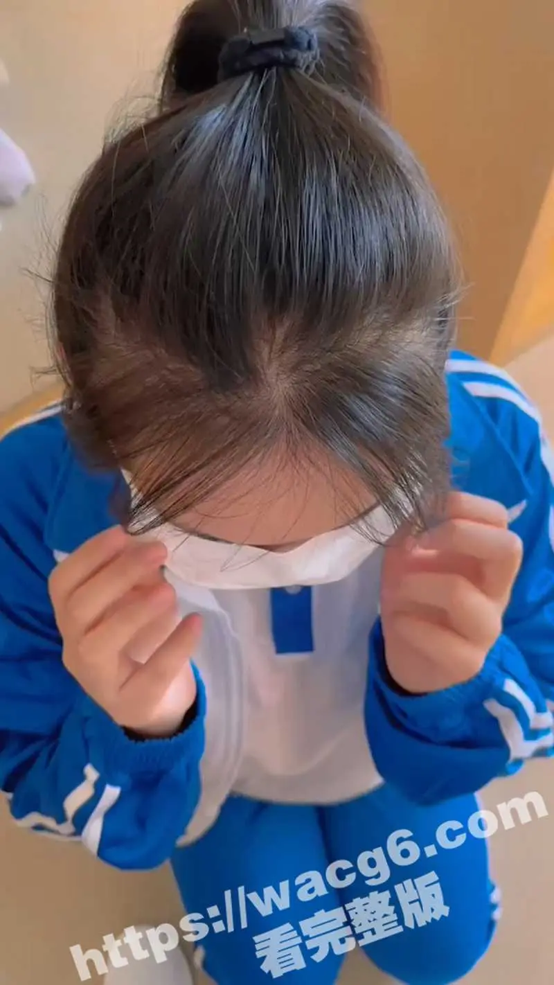 暴力抽插极品白袜制服萝莉 娇小身材被肌肉DOM打桩机爆操 少女可爱身体加上娇滴滴娇喘让人忍不住想掰开小穴狠狠抽插！ 图1