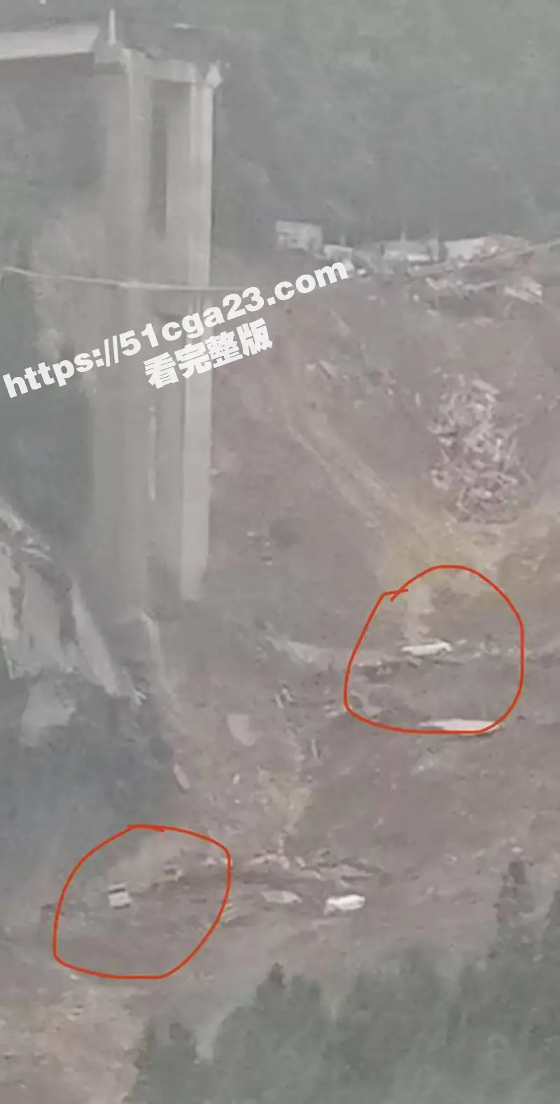 厦蓉高速千秋大桥发生坍塌 卡车司机被困悬空驾驶室 救援人员十分钟飓风营救 为他们点赞！ 图4