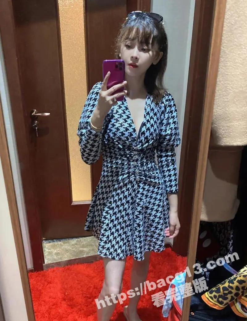 给他一个开锁的机会 差点成为捉奸的帮手 一女子凌晨与开锁师傅上演激烈纠纷! 图2