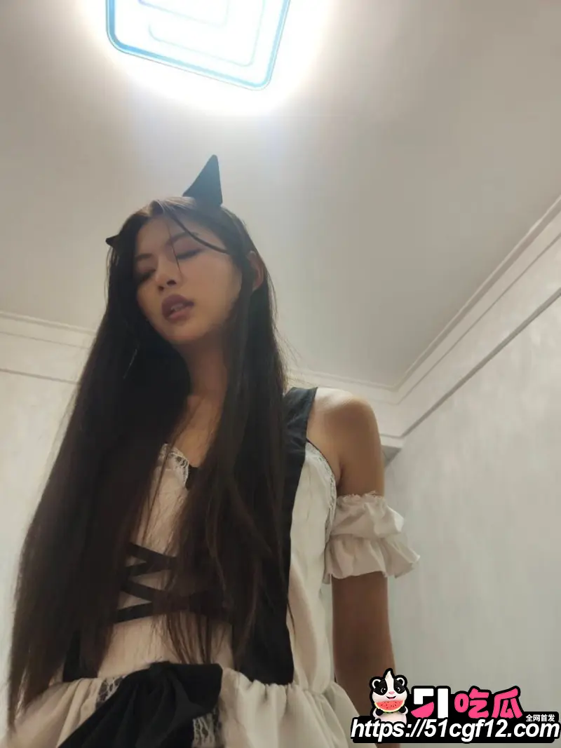 广东反差学生妹 周晓恩 约炮私拍 穿女仆装捣穴自慰 骑乘榨精表情风骚 天生的卖逼圣体! 图5