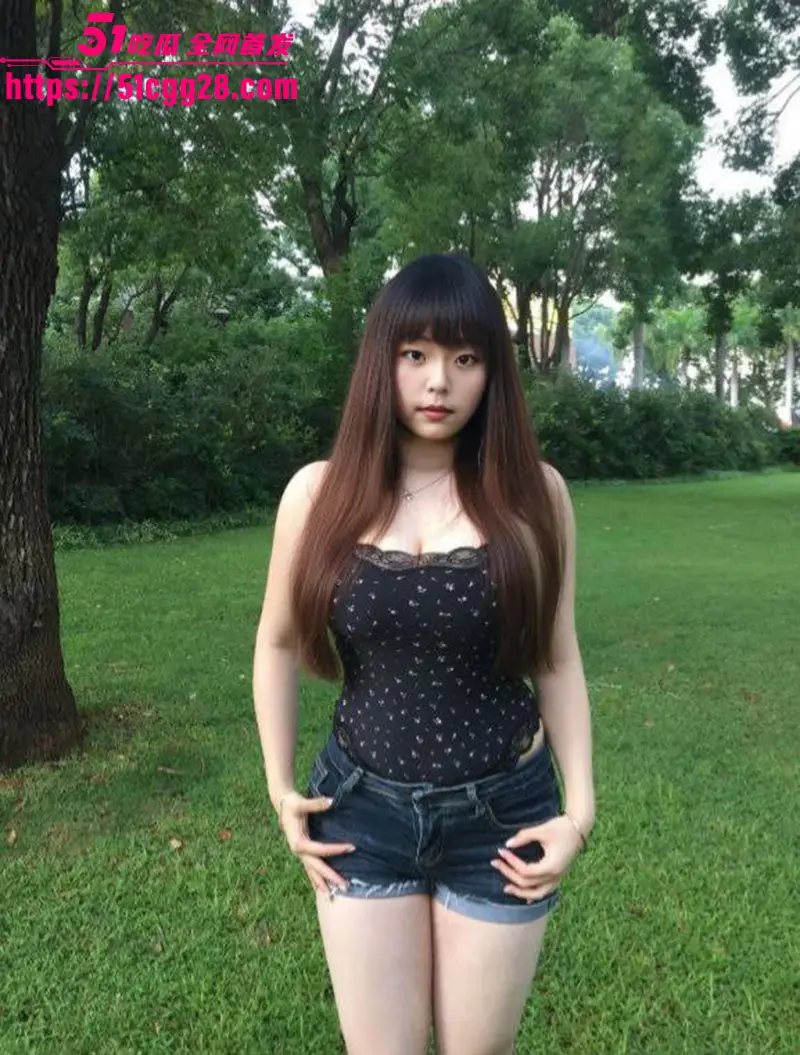 河南反差少女 张雪 裸贷视频流出!巨乳骚货骑枕头狂磨骚穴 假阳具插逼自慰 淫靡表情骚浪十足! 图1