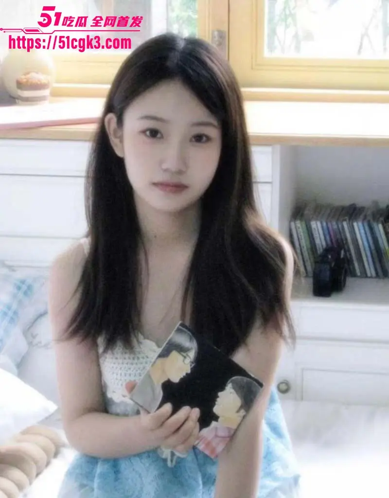湖北宜昌公务员少妇 曾雪娇 性瘾超强M属性爆棚 婚内偷情被炮友狗链拴脖后入暴操! 图3