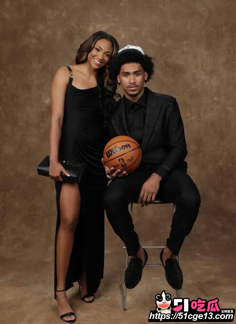 马刺榜眼 哈珀 陷入双向出轨互绿风波 NBA模范情侣人设崩塌 休赛期大瓜引爆外网 图14