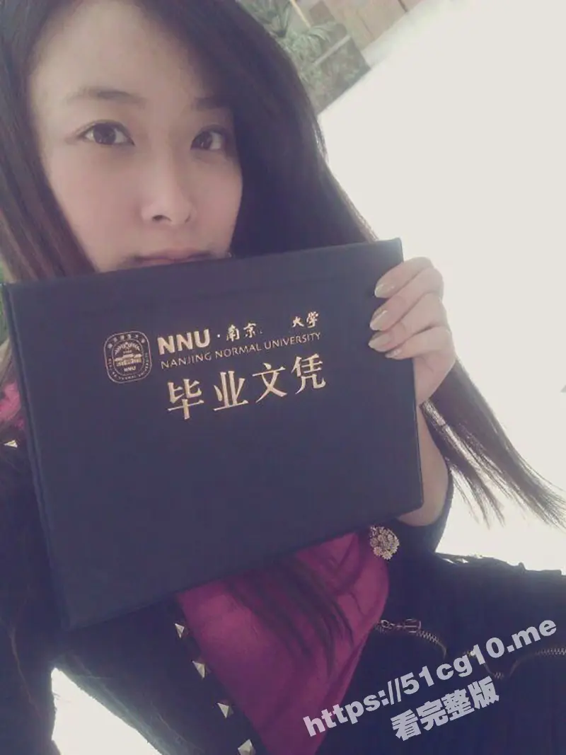 南京师范大学留任助教 施瑶 高铁自拍发骚勾引学生 与学生约炮视频泄露！ 图1