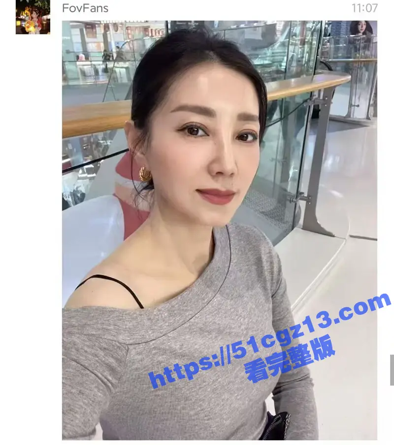 高颜值熟女露脸口交私密合集流出 风情万种美妇四十如虎 小穴依然能疯狂夹紧榨精 图2